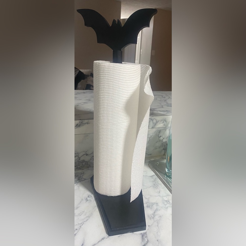 Paper towel holder